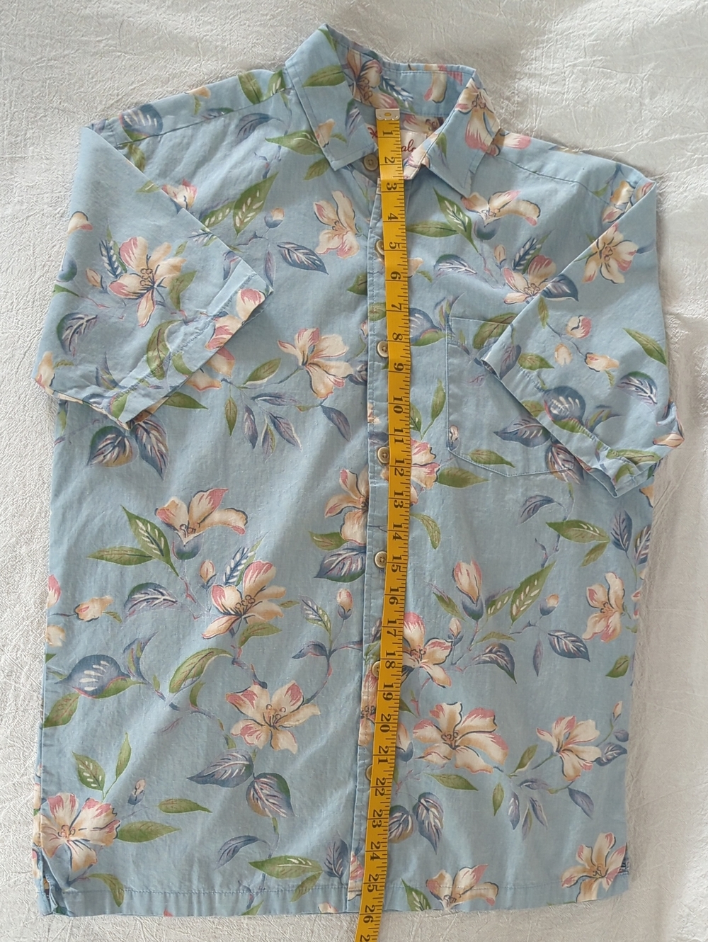 Authentic Kahala "Cereus Bloom" Aloha Shirt - Handcrafted in Hawaii Men's XS - Picture 7 of 7